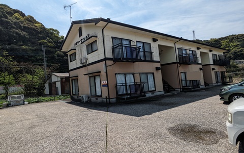 フラワーヴィレッジ103号,101号